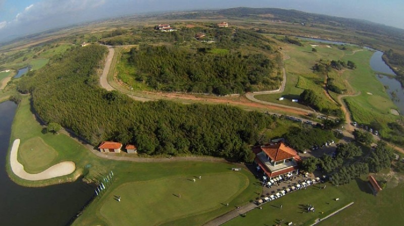 Campo de golfe do Aretê Búzios com 18 buracos